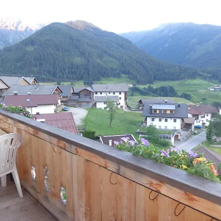 Dorfberg Inn *