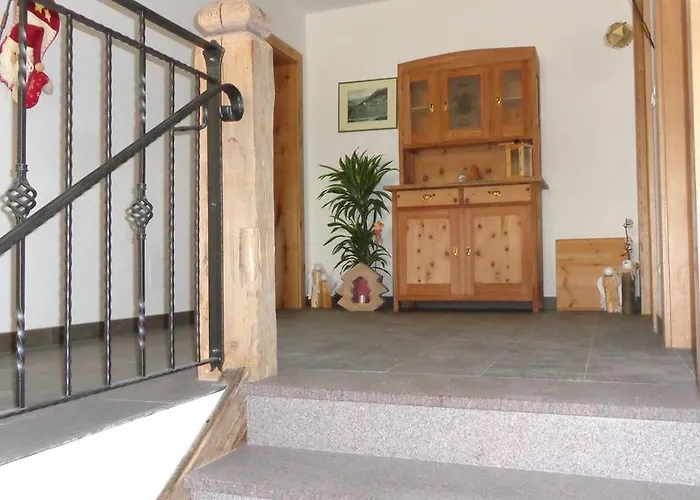 Dorfberg אורחן קארטיץ'